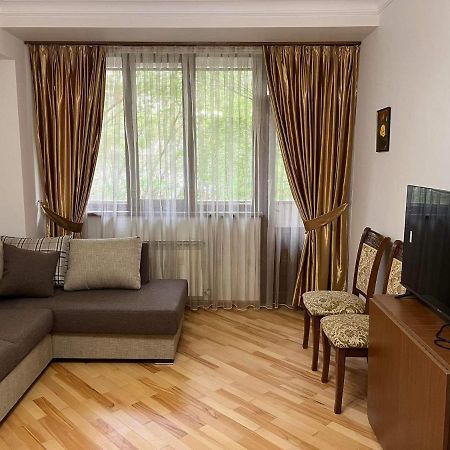 Apartment In City Center Erivan Dış mekan fotoğraf