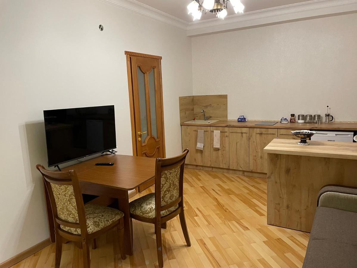 Apartment In City Center Erivan Dış mekan fotoğraf